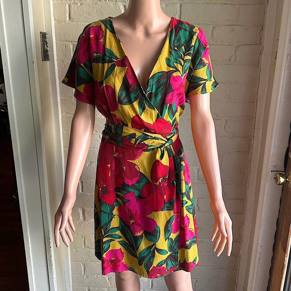 For Cynthia size small NWOT yellow and pink multicolor floral summer dress